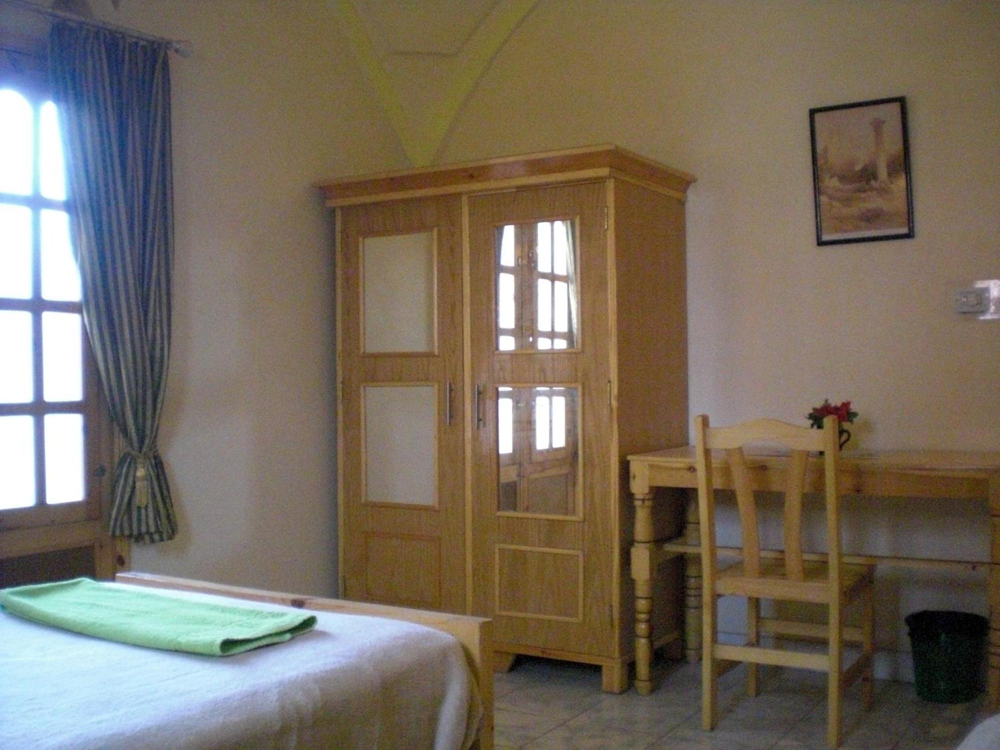 El Fayrouz Hotel Luksor Zewnętrze zdjęcie