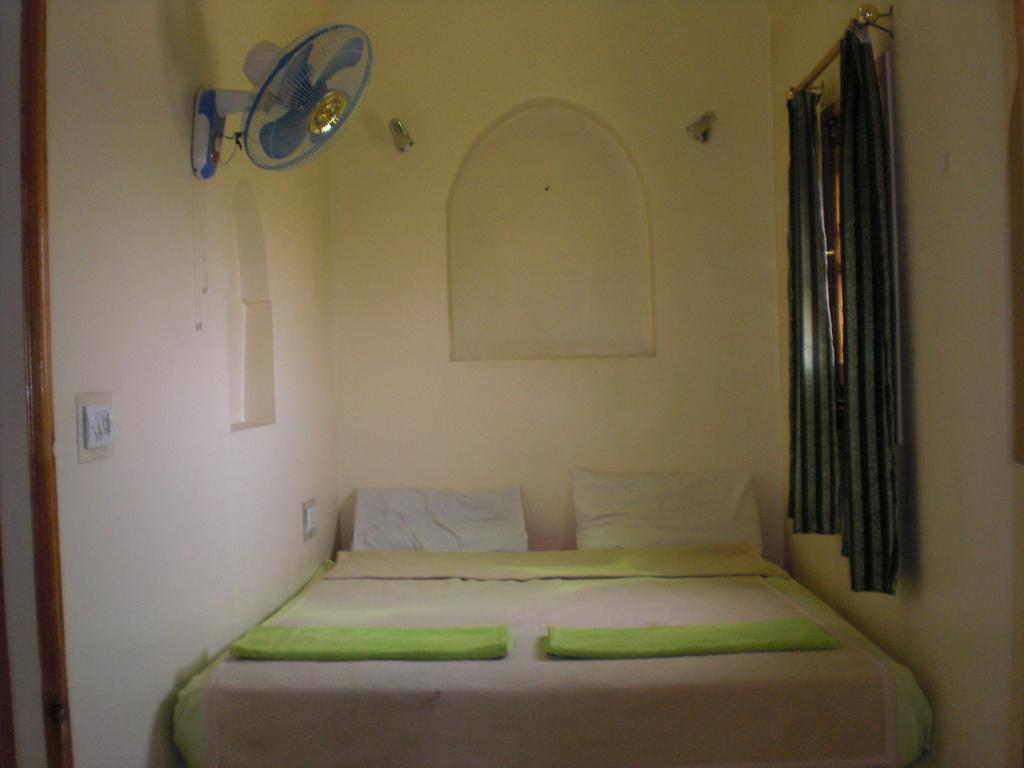 El Fayrouz Hotel Luksor Pokój zdjęcie